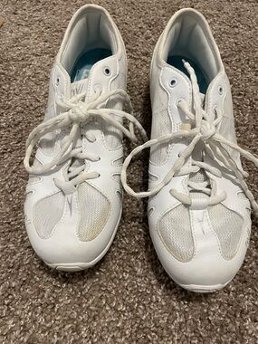 White Athletic Sneakers - Classic Lace-Up